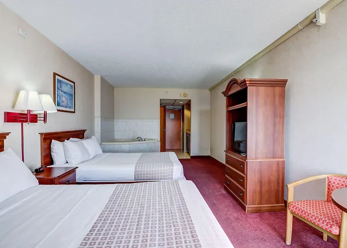 Ocean 1 & Ocean Hotel 2*